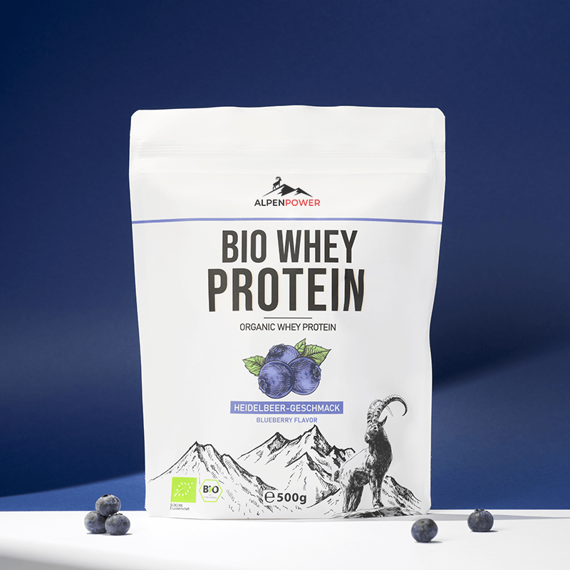 Premium Molkenprotein aus Bio-Alpenmilch – Heidelbeere, natürlich & ohne Süßstoffe